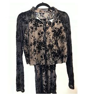 Only wore once on new years. NO FLAWS